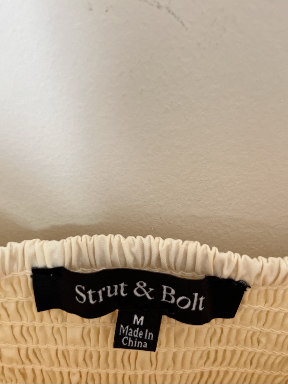 Strut & Bolt Ivory Black Embroidered Trim Puff Sleeve Babydoll Blouse - Picture 3 of 5